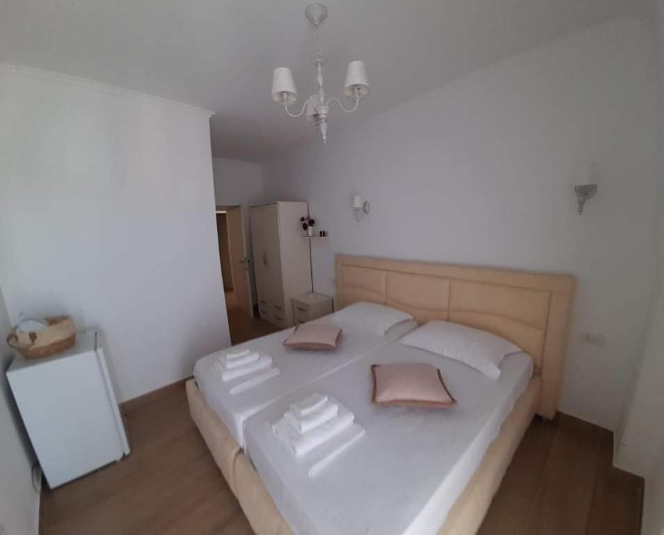 Vogklis House Hotel Qeparo Eksteriør billede