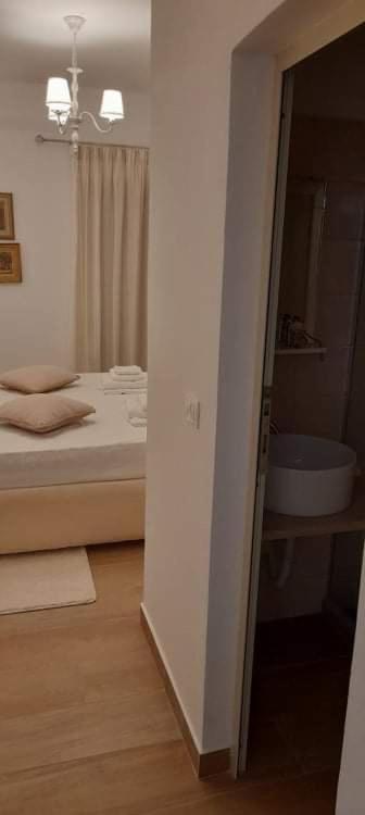 Vogklis House Hotel Qeparo Eksteriør billede